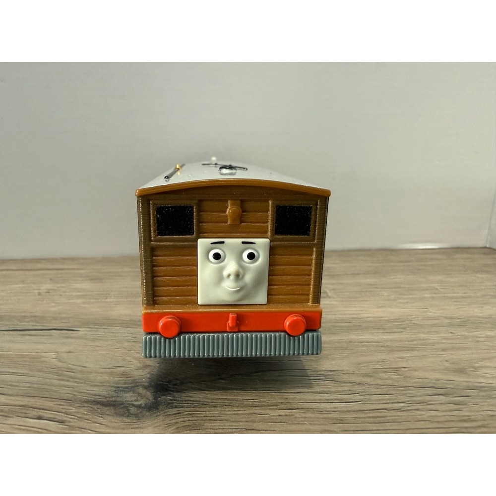 Thomas & Friends TrackMaster Toby Tram Engine Motorized Train 2013 Mattel No 7 - Picture 10 of 14